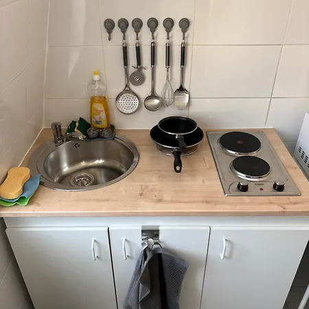 Prox Gares, Zenith, Centre Ville, Stade Pierre Mauroy, Metro, Bus, Fast Food Apartment