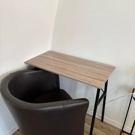 Apartment Prox Gares, Zenith, Centre Ville, Stade Pierre Mauroy, Metro, Bus, Fast Food Lille